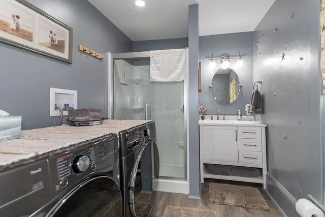 Pearl Beach Lakehouse: First Floor Bathroom En Suite