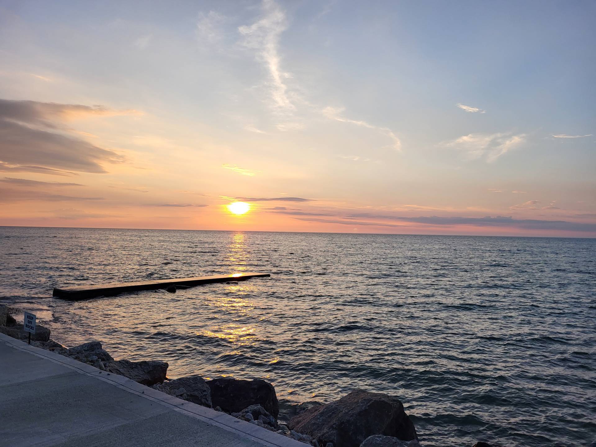 Beautiful Lake Erie sunset at Pearl Beach