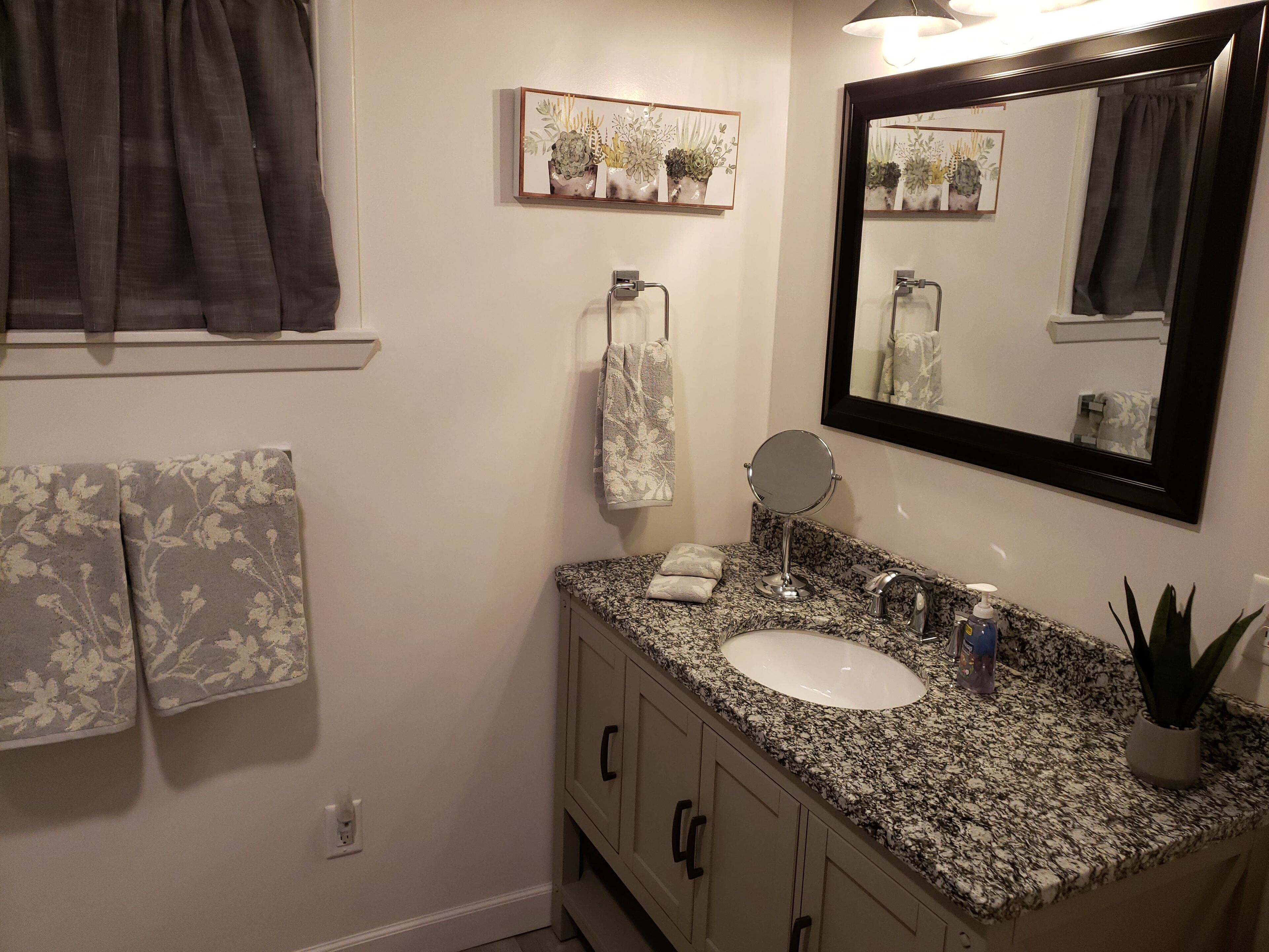 Lakehurst Bungalow - Photo 13