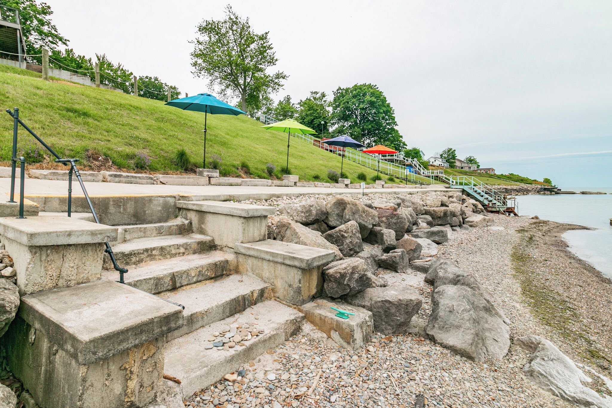 Lakehurst Bungalow - Photo 22